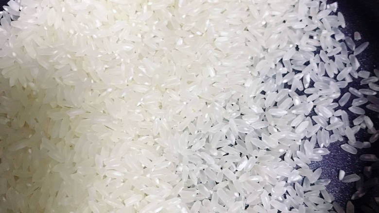 #闹元宵#胡萝卜滑鸡饭（电饭锅版）,大米