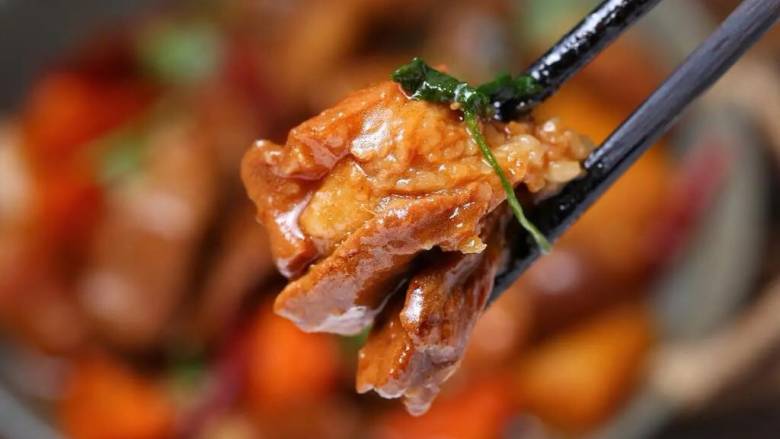 红烧羊肉煲,冬季一定要吃上一锅呀!