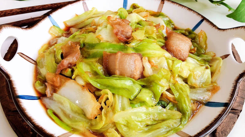 干煸圆白菜,酸酸甜甜,口感不错哦!