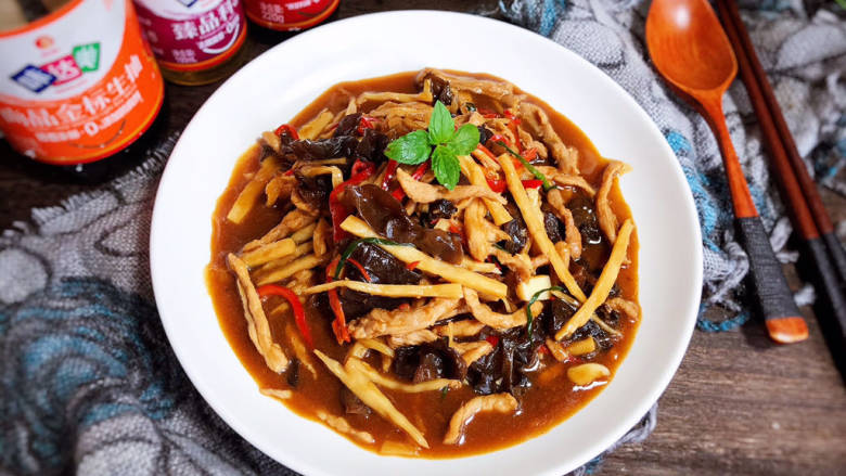 鱼香肉丝,一道美味的鱼香肉丝就做好了