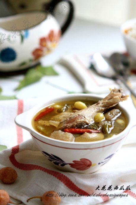 白果酸萝卜老鸭汤