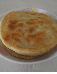 山西运城北相羊肉胡卜,煎到两面金黄,出锅;