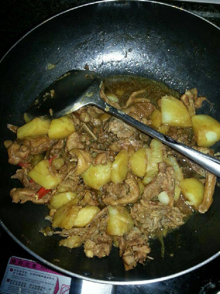 土豆炊鸭