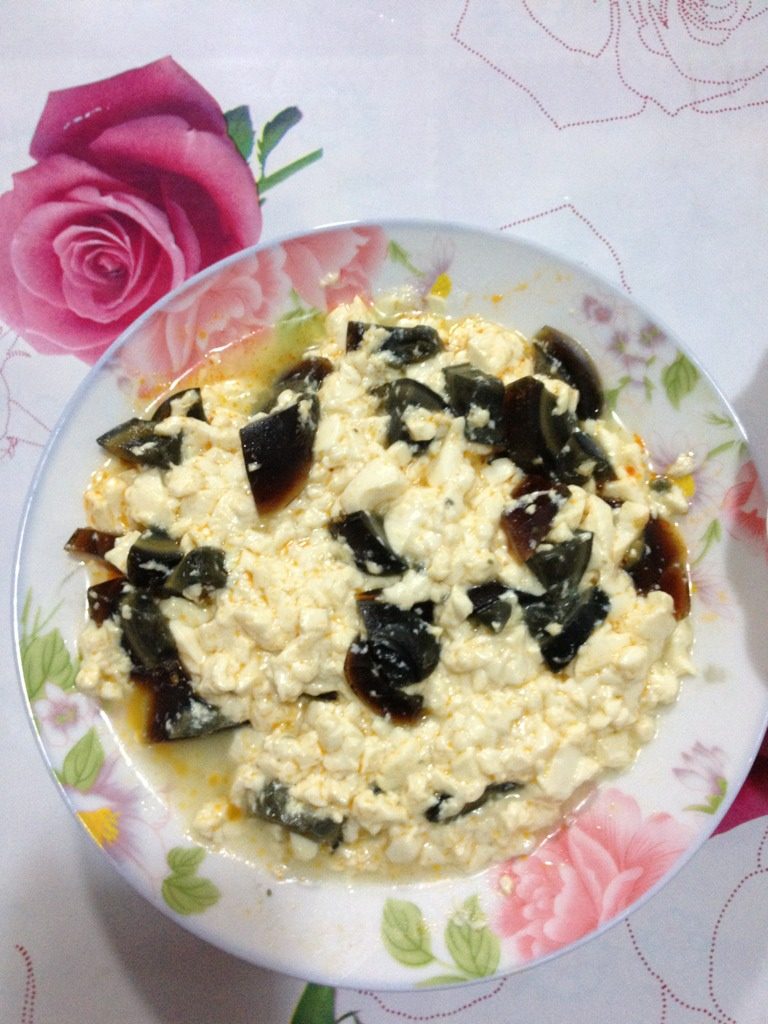 皮蛋豆腐
