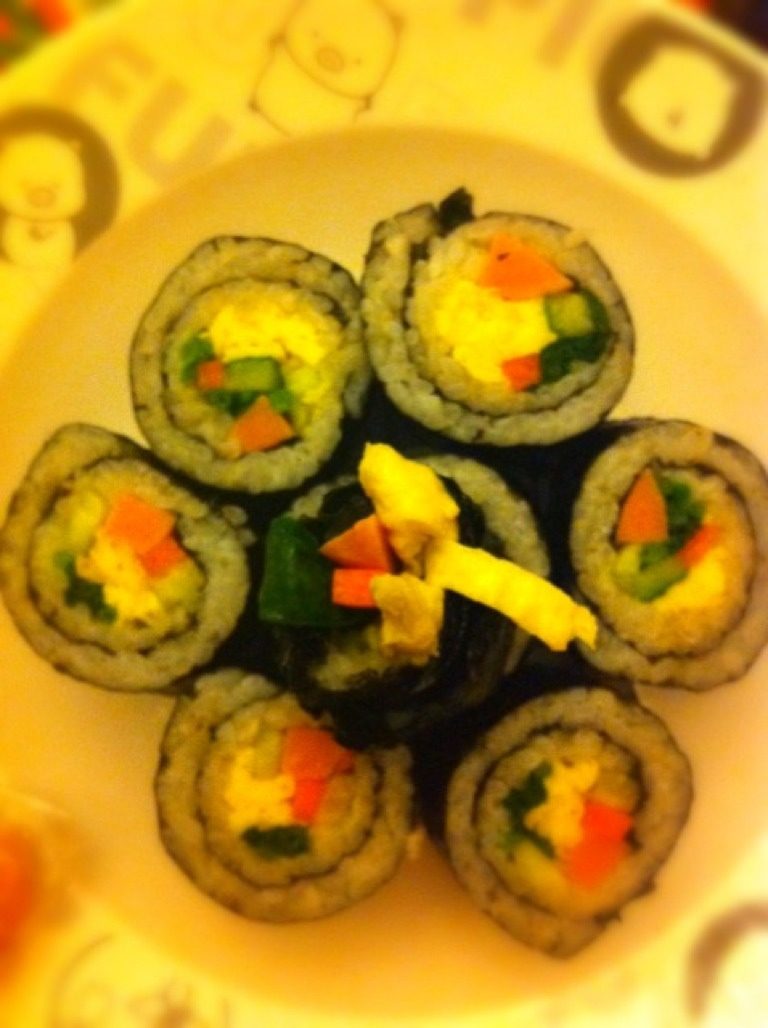 紫菜包饭＜김밥＞