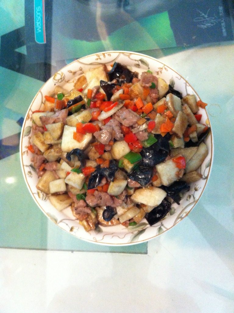 五彩山药牛肉丁