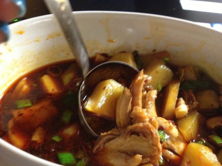 隔水炖锅做土豆烧鸡腿肉