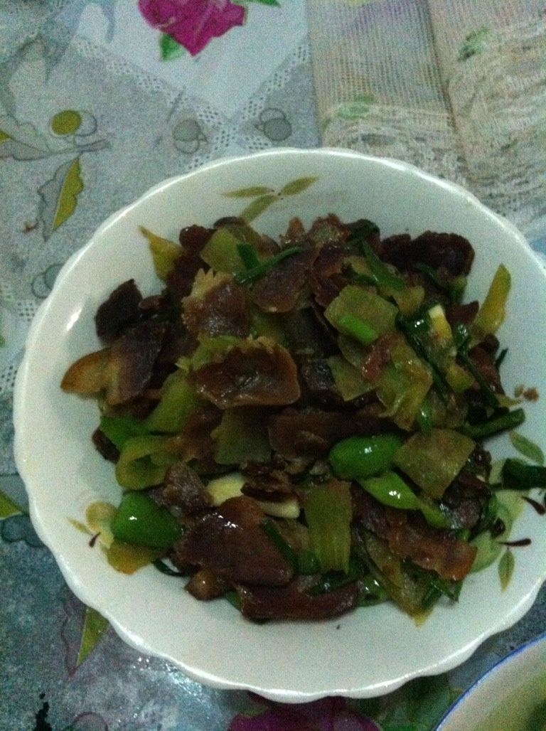 莴笋片炒腊肉