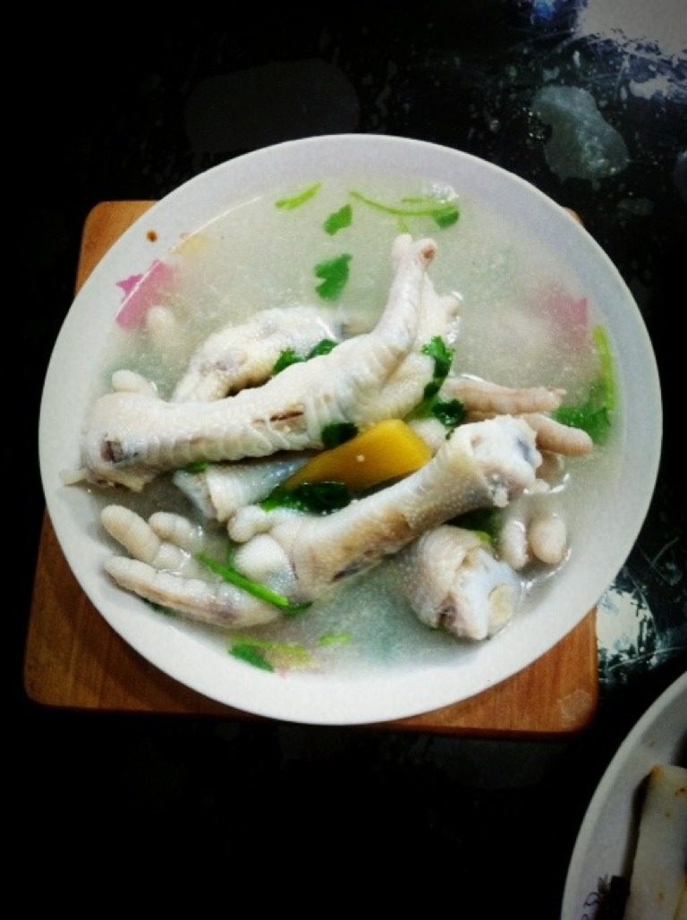 泡椒鸡爪汤