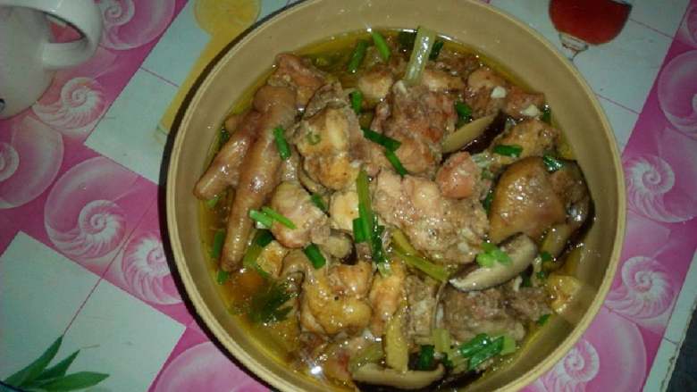 电饭锅版香菇焖鸡