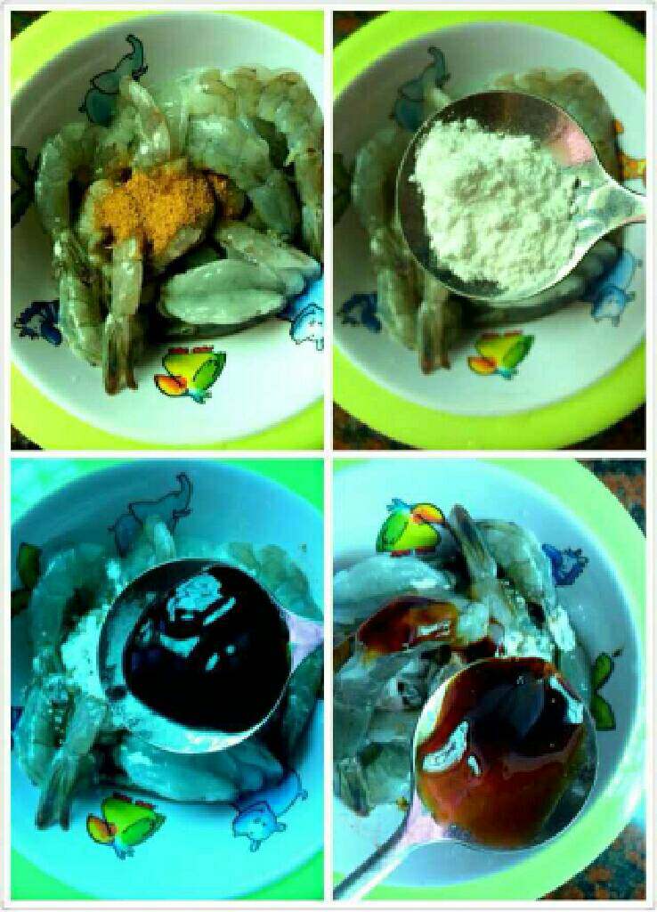 什锦虾仁,虾仁用适量的<a style='color:red;display:inline-block;' href='/shicai/ 829'>十三香</a>，生粉，蚝油，<a style='color:red;display:inline-block;' href='/shicai/ 692'>酱油</a>腌制入味。