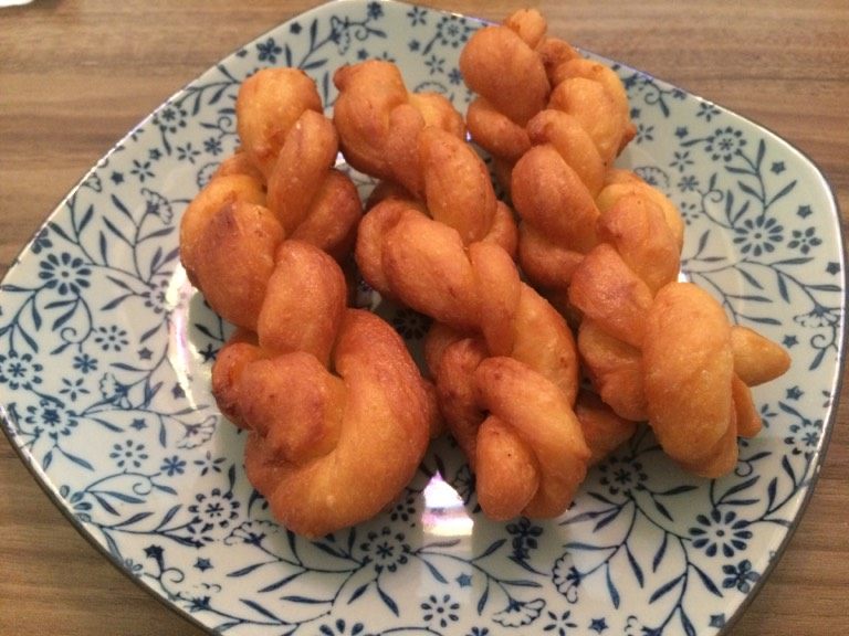 麻花（甜版）,如图晾冷就可以享用啦