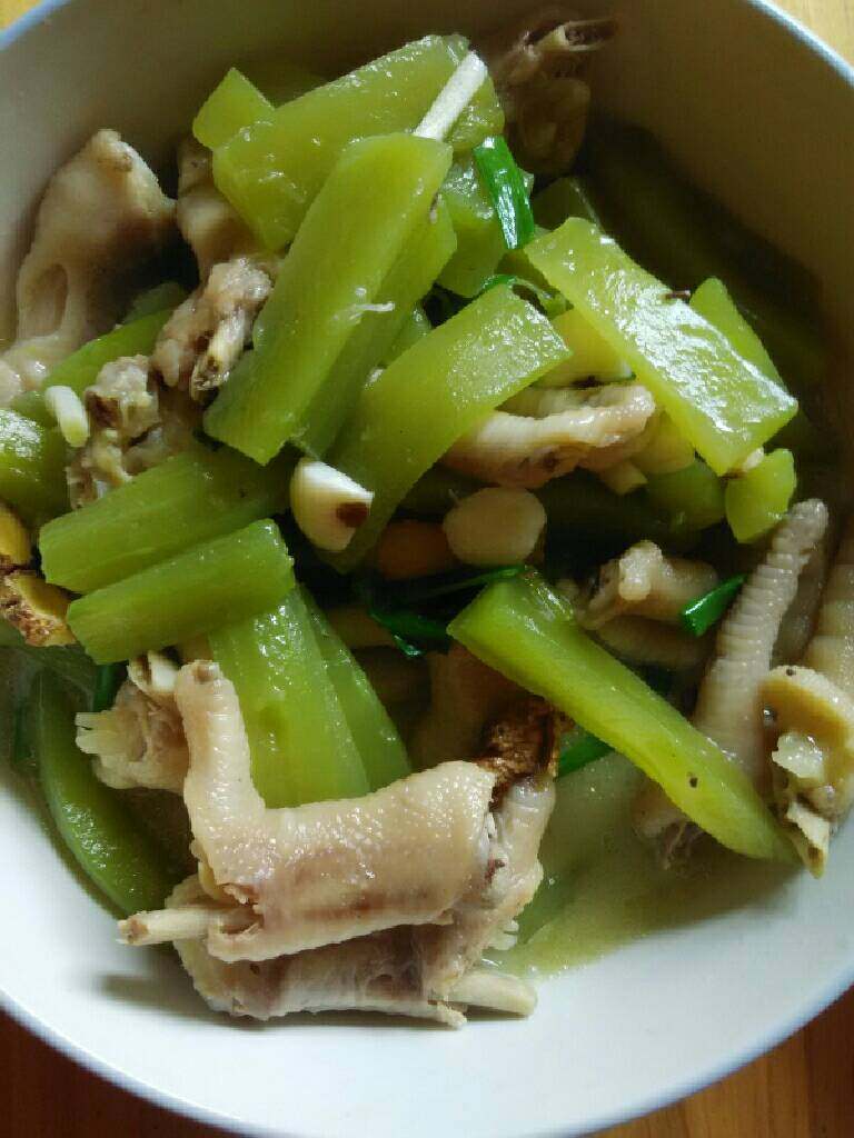 清烧莴笋凤爪