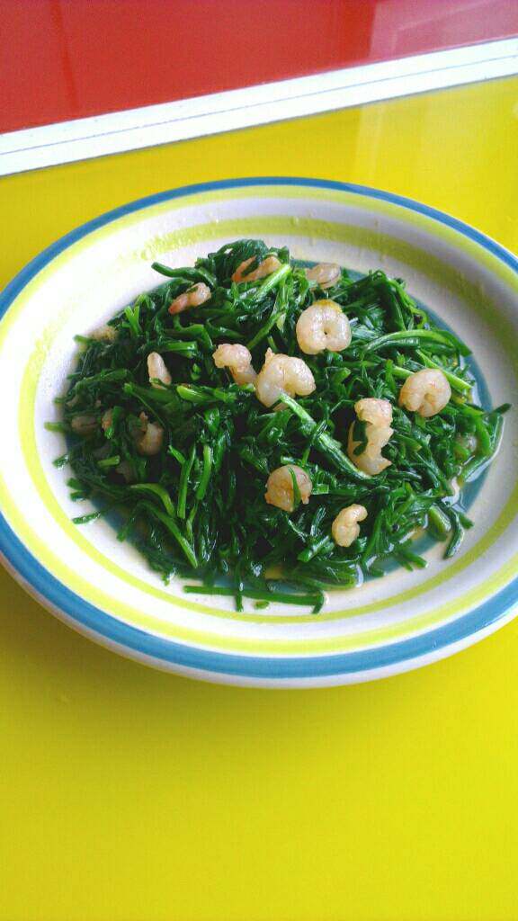 韭菜炒虾仁儿,盛盘即可！