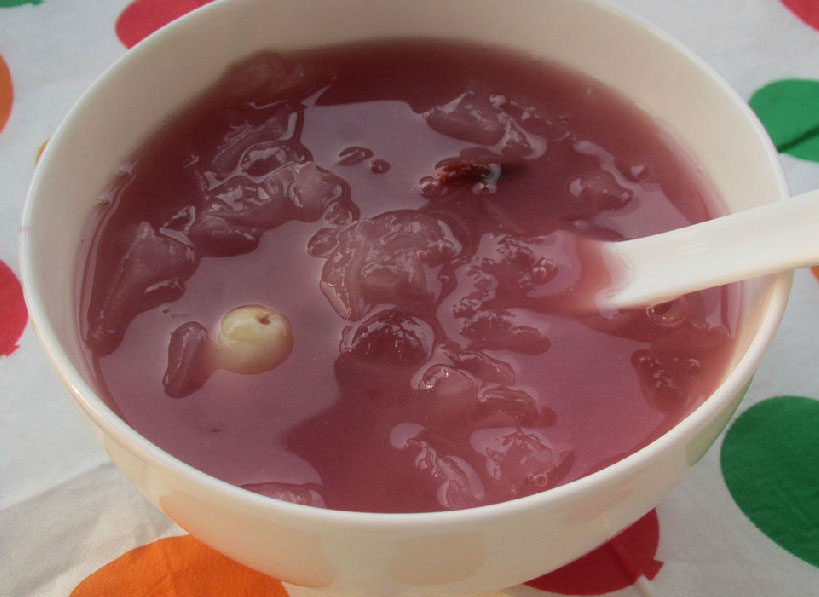 莲子银耳石榴羹