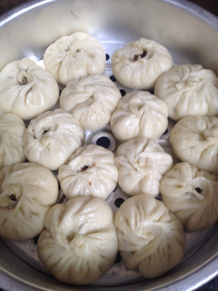 干豆腐猪肉大包,蒸好的包子，我蒸了两锅，早饭有着落了
