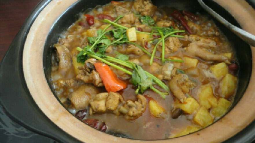 鸡肉煲
