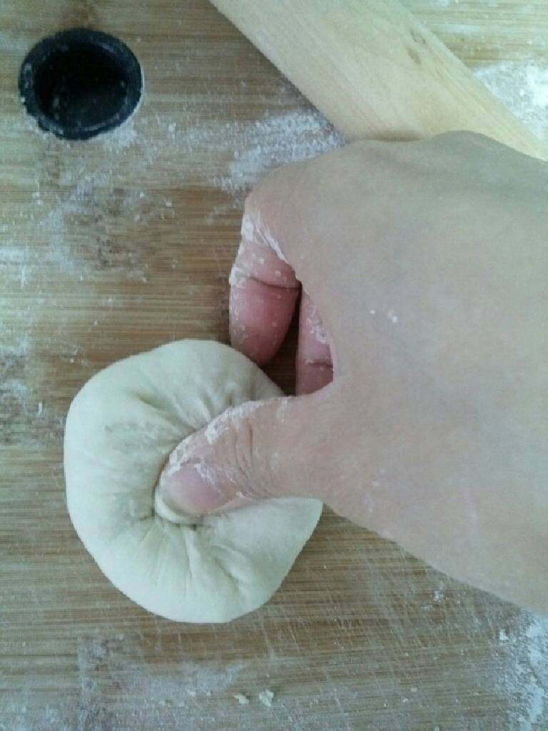 粉丝煎饼,转一个圈，按下去