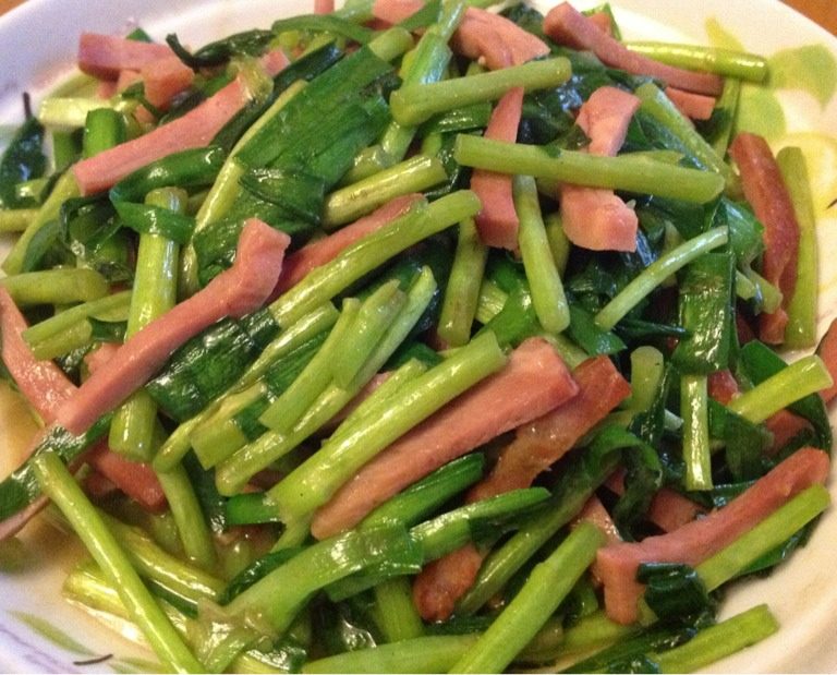 蓠蒿韭菜炒瘦肉条