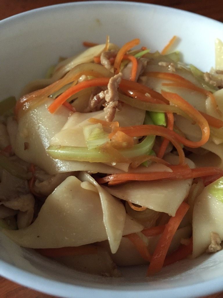 蔬菜肉丝炒面片