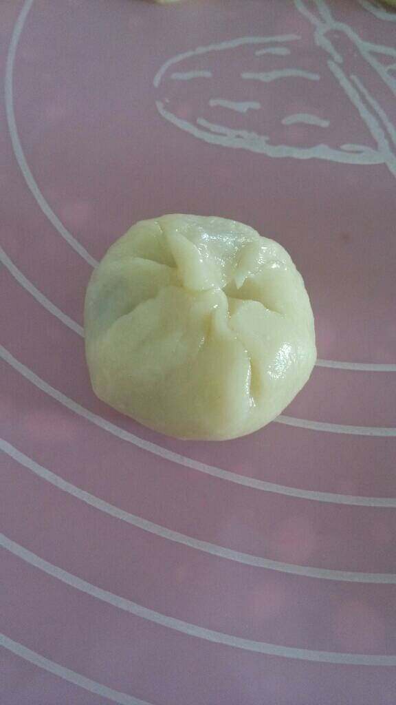 蛋黄酥,包好收口