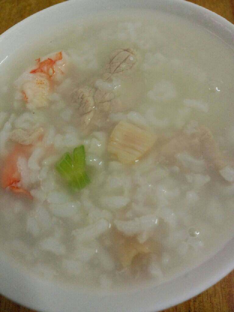 干贝鲜虾肉片粥
