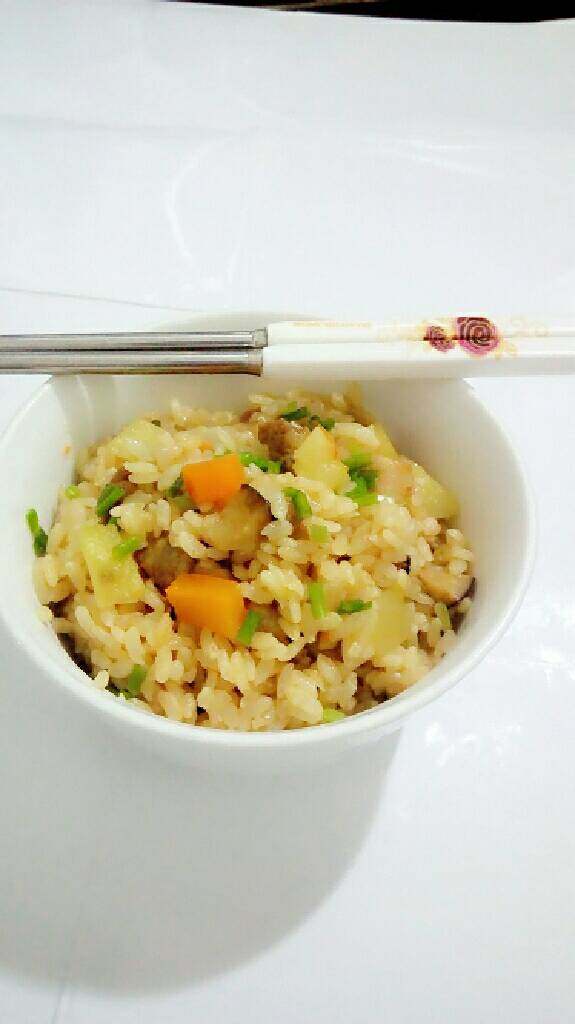 土豆五花肉焖饭——五福临门