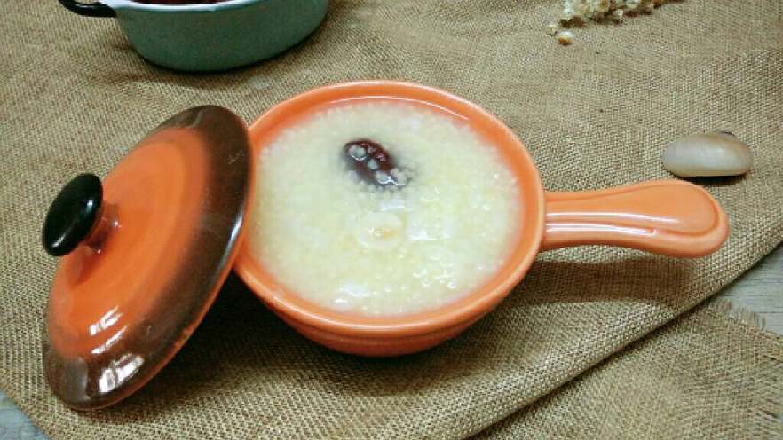 红枣小米粥
