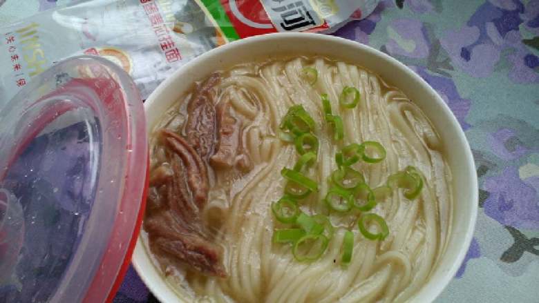 骨汤金沙河鸡蛋麦芯挂面