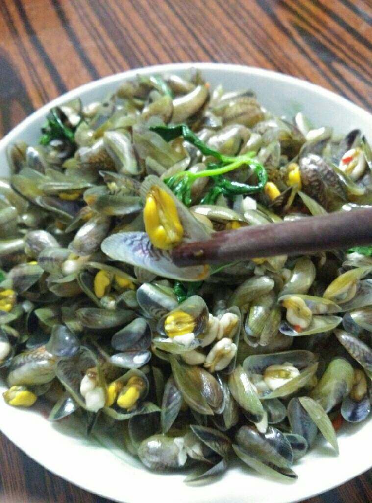 潮汕炒薄壳,又香甜又美味,看 肉肉呈金黄色又饱满。我一人就全包了,哈哈!