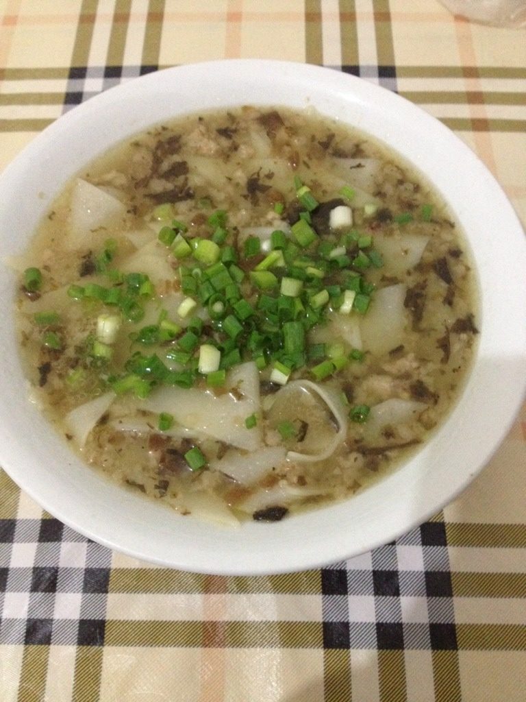 炸酱刀削面