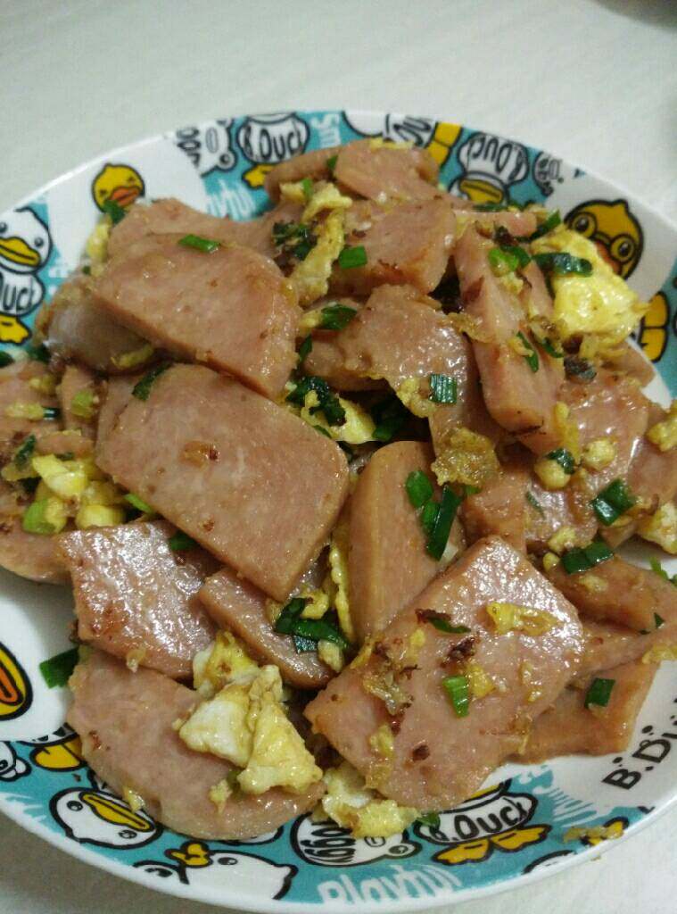 火腿撞蛋
