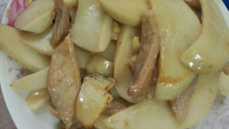 鸡腿菇炒肉丝