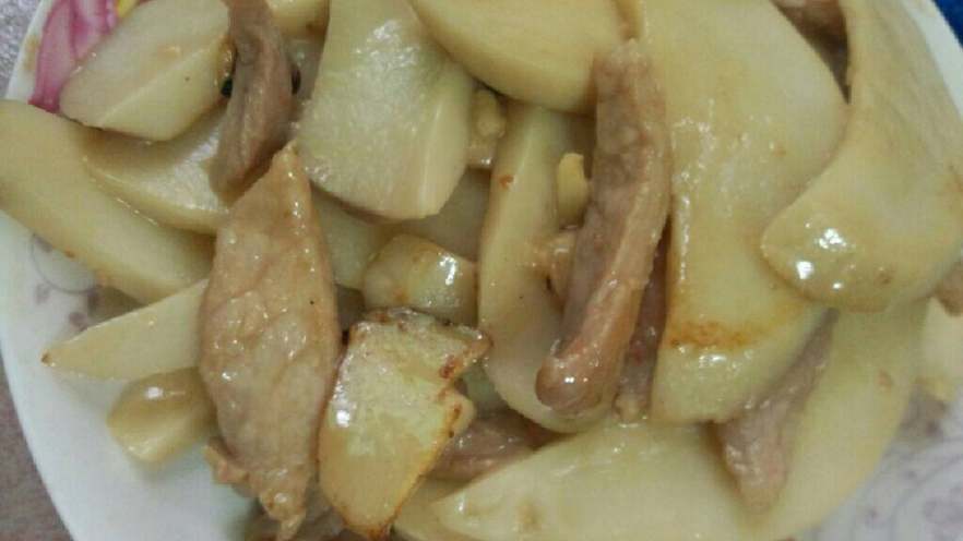 鸡腿菇炒肉丝