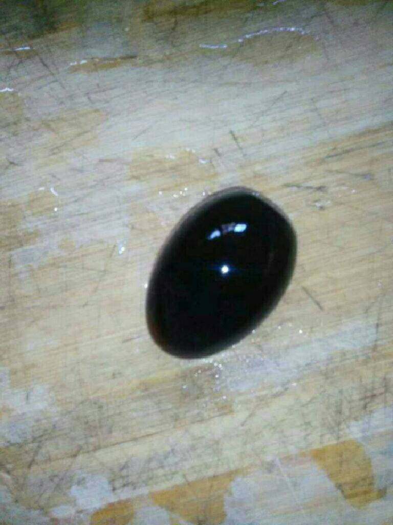 皮蛋瘦肉粥,皮蛋一个剥好壳
