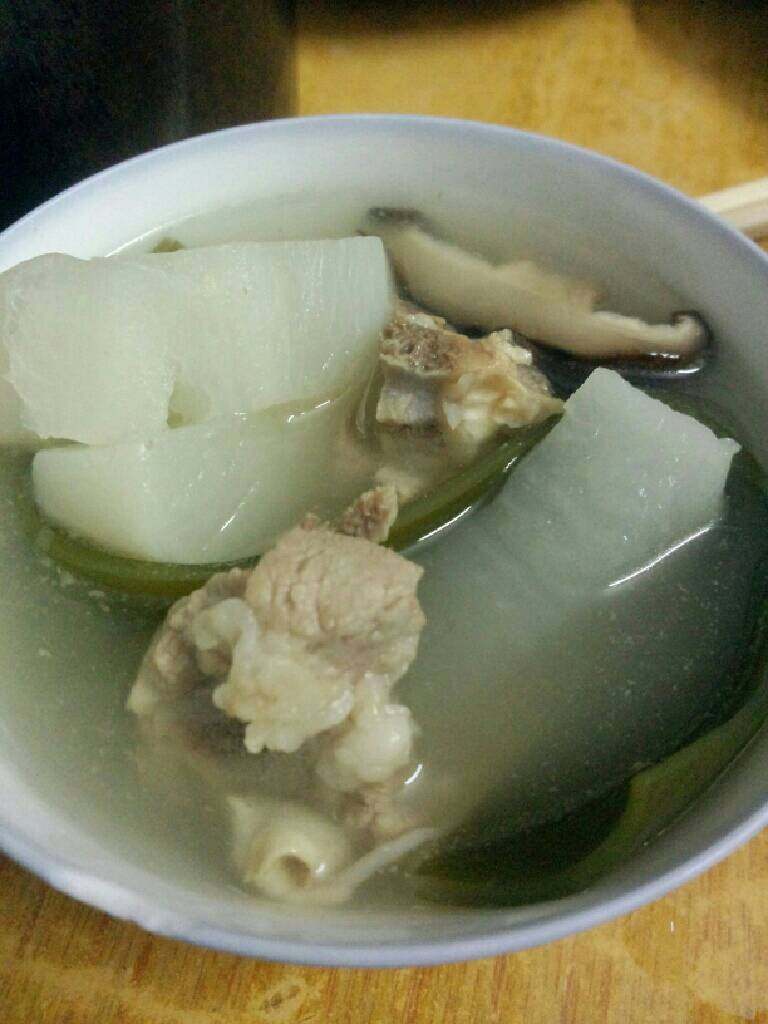 萝卜海带骨头汤