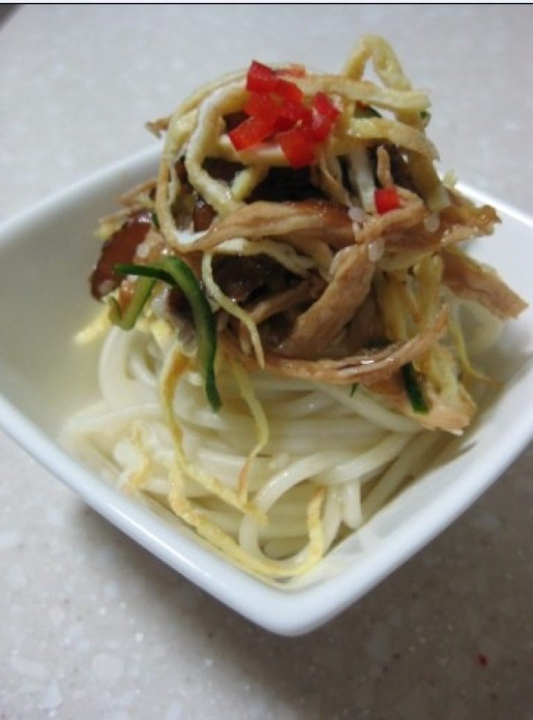 鸡丝凉面