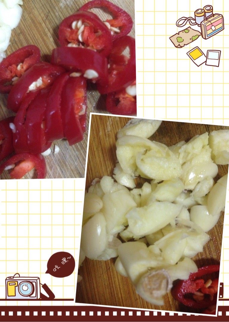 黑椒老抽猪里脊,<a style='color:red;display:inline-block;' href='/shicai/ 9145'>蒜泥</a>，<a style='color:red;display:inline-block;' href='/shicai/ 86663'>红辣椒</a>用油煸香后放腌制好的猪肉，爆炒三分钟，最后用生粉水勾芡，