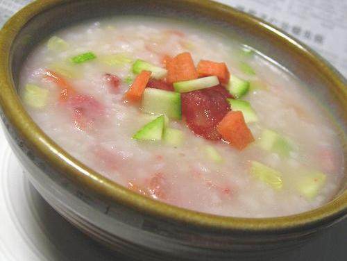 腊肠蔬菜粥