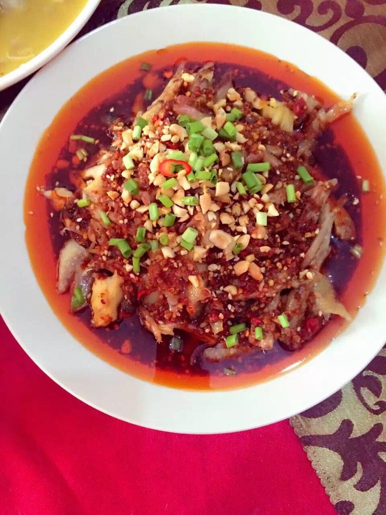 红油鸡肉