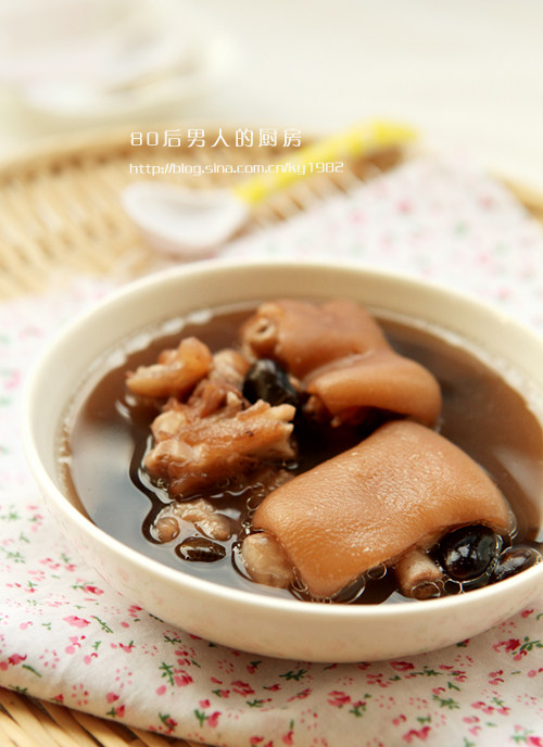 猪蹄黑豆汤