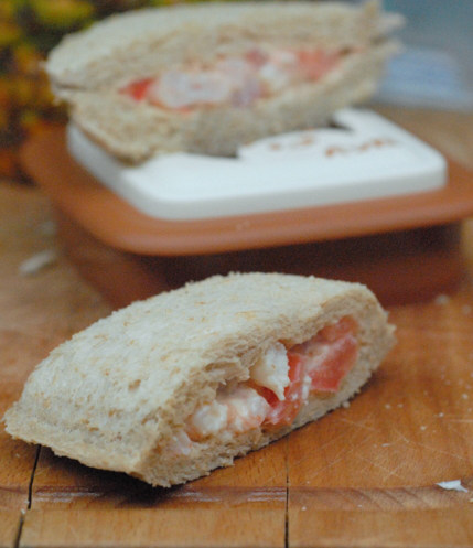 番茄鲜虾三明治