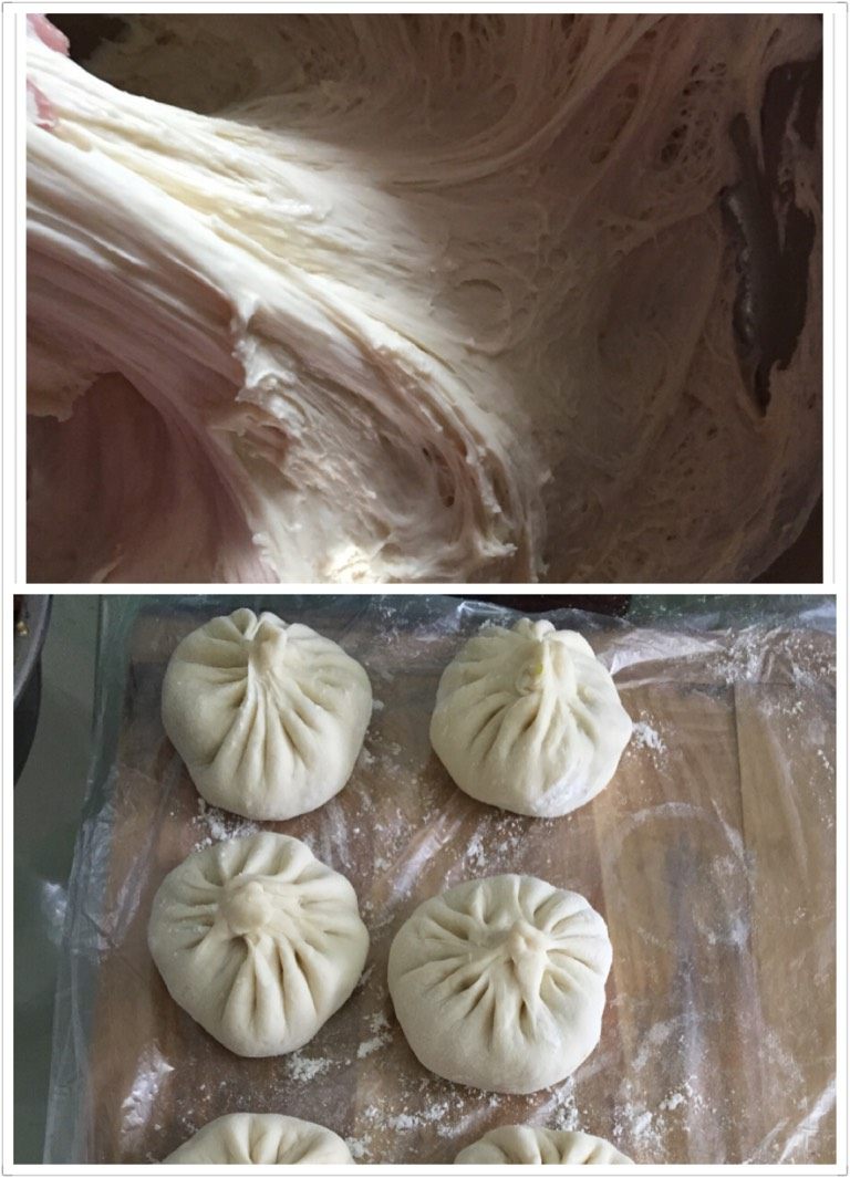 18褶包子,一个小时后把面揉一揉,发好后揉成自己想要的大小面团,做包子皮,把<a style='color:red;display:inline-block;' href='/shicai/ 5353'>肉馅</a>放进去,一个一个的小包子就可以制作好了