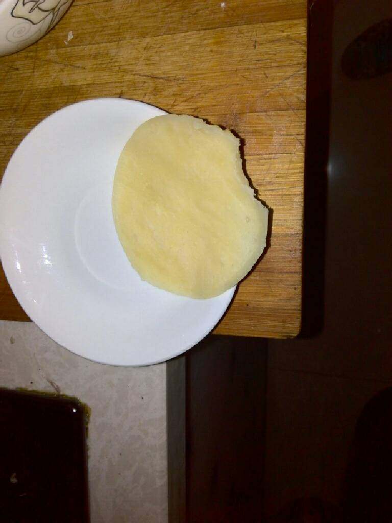 牛奶糯米饼,香甜又美味的牛奶糯米饼出炉啦。