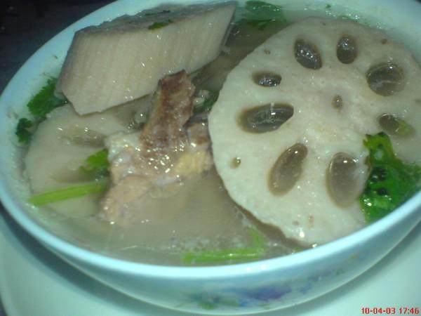 莲藕咸肉汤