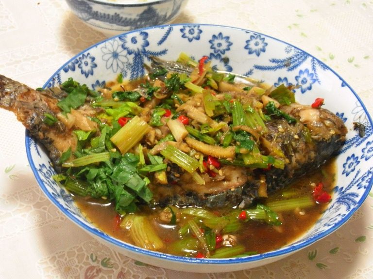 红烧鲫鱼