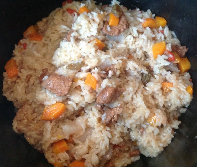 胡萝卜瘦肉焖饭
