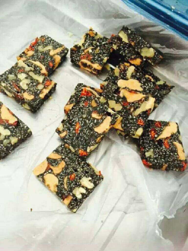 纯手工自制阿胶糕,切片啦!!