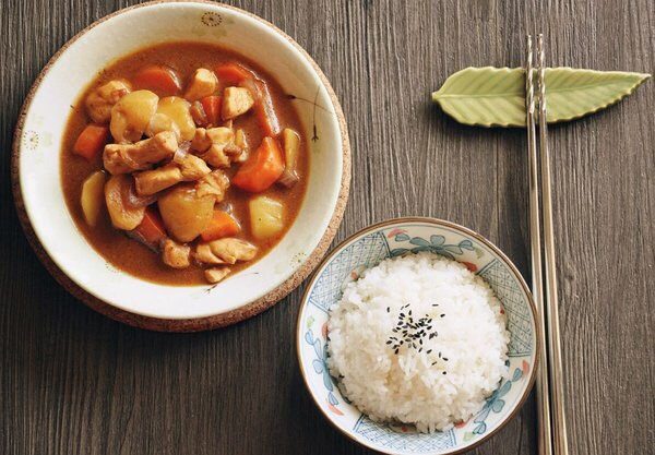 日式咖喱鸡肉饭