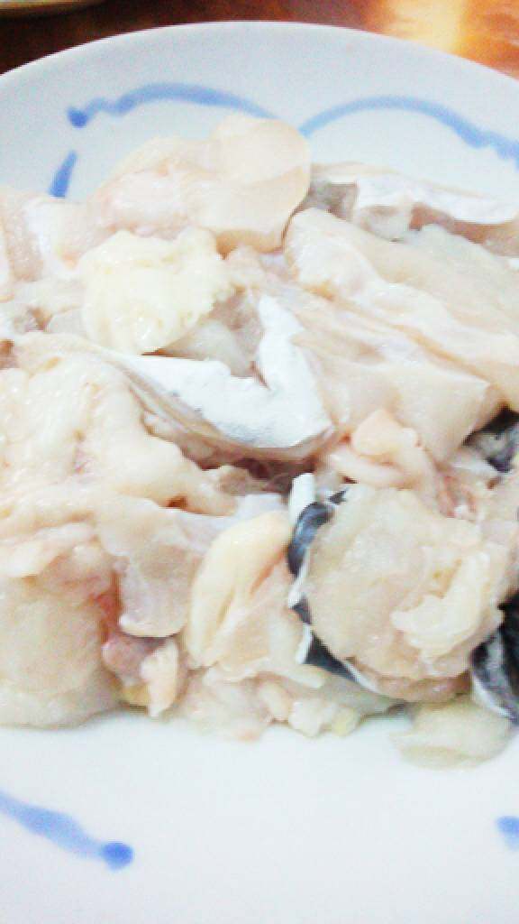家常菜铺炒鳗鱼,<a style='color:red;display:inline-block;' href='/shicai/ 369'>鳗鱼</a>切小块,长条形的